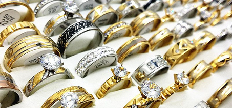 Время отпусков и приятных покупок