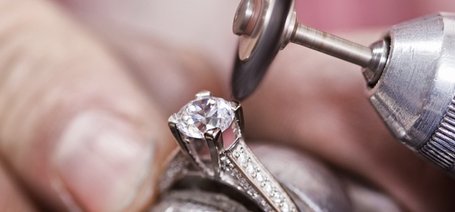 Закрепка ювелирных камней