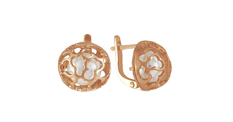 кт218 Золотые серьги с жемчугом в ажурной оправе.