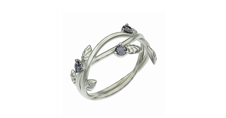 кц149 Золотое кольцо «Венок» — природная гармония и три сияющих акцента