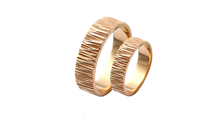 ко066 Кольца обручальные с фактурой коры дерева 