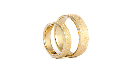 ко073 Матированные обручальные кольца со скошенным краем 