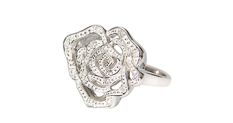 кц088 Ювелирная флористика в женском кольце.