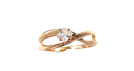 кц198 Золотое кольцо «Бесконечность» с квадратным камнем.