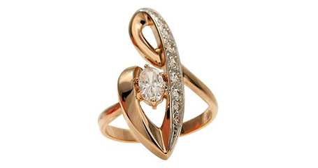 кц281 Удлинённое золотое кольцо с камнями