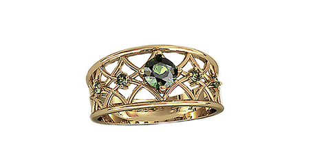 кц293 Кольцо с узором и вставкой из фианитов