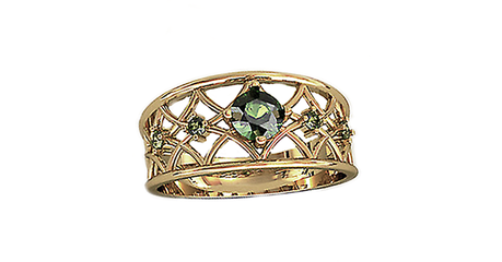 кц293 Кольцо с узором и вставкой из фианитов