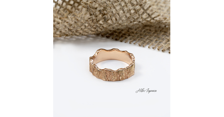 №111 Кольцо обручальное  с фактурой коры дерева  р.16,5