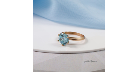 №227 Кольцо с крупным голубым фианитом 