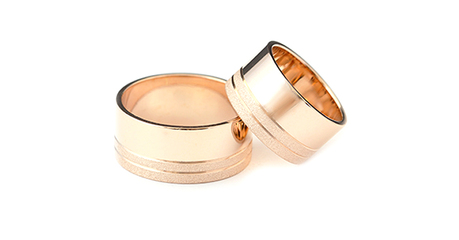 ко098 Кольца обручальные широкие с продольным делением 