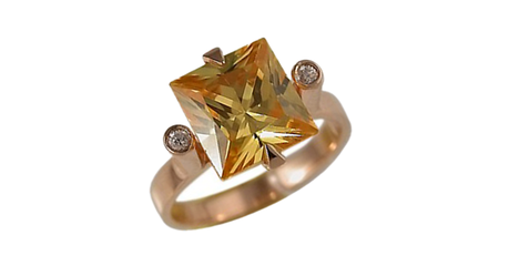 ск105 Кольцо с крупным квадратным камнем